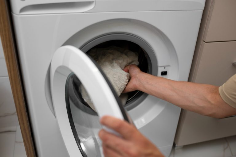 برنامه تخلیه آب ماشین لباسشویی سامسونگ: فرآیند و دکمه‌ها