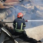 یک کارخانه مصنوعات چوبی در سمنان آتش گرفت