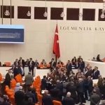 زد و خورد در پارلمان ترکیه+ فیلم